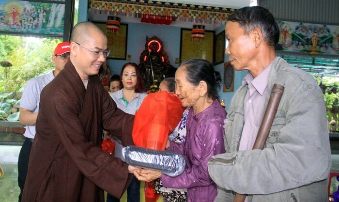 Tầm soát ung thư cho hơn 600 người nghèo ở Đà Nẵng