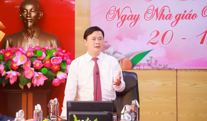 Nghệ An: Bí thư Tỉnh ủy Thái Thanh Quý chúc mừng Ngày Nhà giáo Việt Nam