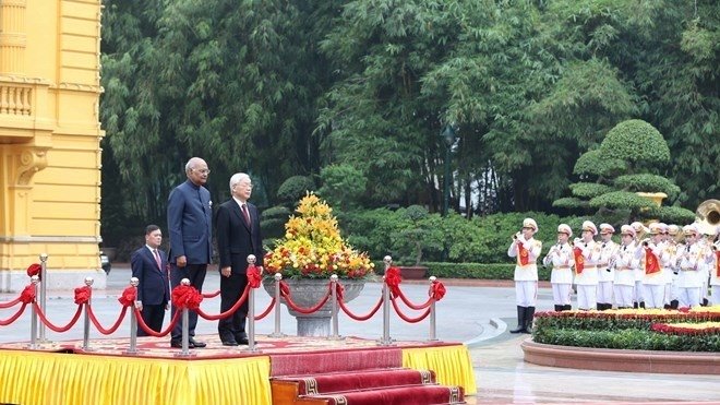 Party leader, President chairs welcome ceremony for Indian President