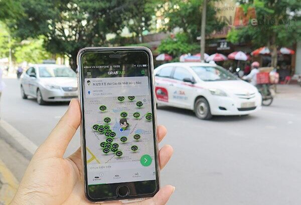 Cần xem lại tính pháp lý trong hoạt động của taxi Grab