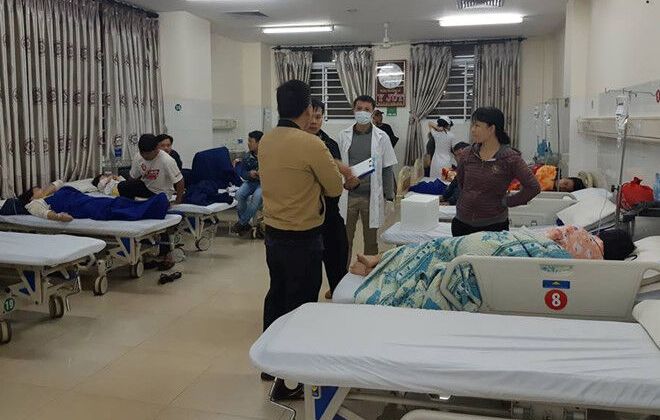 Đắk Lắk: Ăn bánh mì, hơn 60 người ngộ độc 