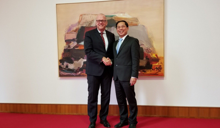 Thứ trưởng Bùi Thanh Sơn hội đàm với Quốc vụ khanh Bộ Ngoại giao Đức