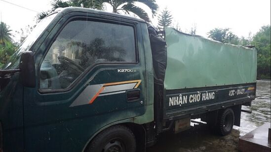 Tạm giữ tài xế vận chuyển hơn 2.000 lít xăng dầu 'bất minh'