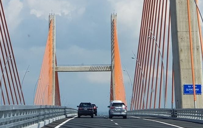 Kiểm tra cầu Bạch Đằng 7.000 tỷ đồng vừa thông xe đã bị 'tố' lún, võng