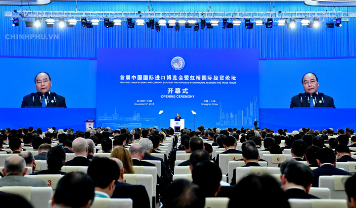 Thủ tướng Nguyễn Xuân Phúc kết thúc tốt đẹp chuyến tham dự Hội chợ nhập khẩu Quốc tế Trung Quốc lần thứ nhất