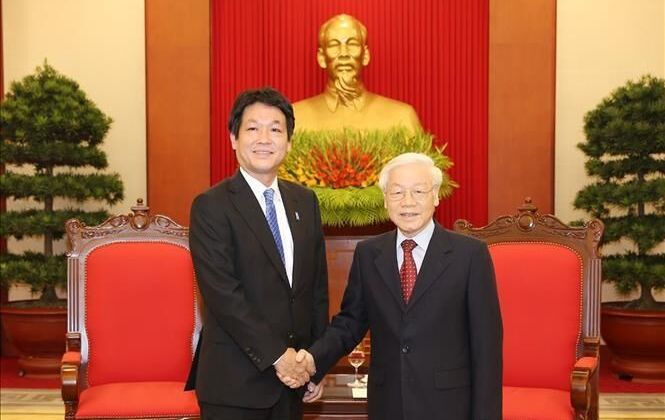 Tổng Bí thư, Chủ tịch nước Nguyễn Phú Trọng tiếp Đặc phái viên của Thủ tướng Nhật Bản
