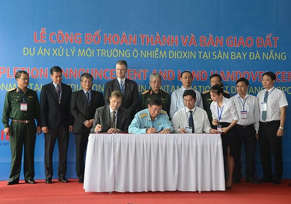 Việt Nam và Hoa Kỳ hoàn thành Dự án xử lý môi trường tại sân bay Đà Nẵng