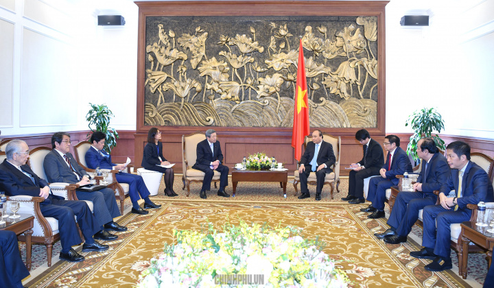 Thủ tướng tiếp Quyền Tổng Thư ký Đảng Dân chủ tự do Nhật Bản