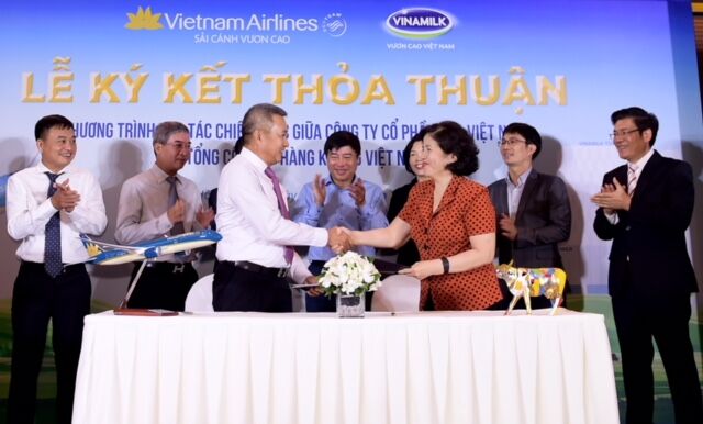 Vietnam Airlines và Vinamilk