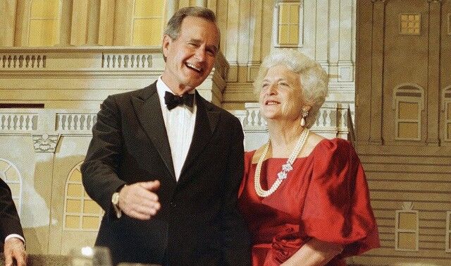 Câu chuyện tình 'cổ tích' 73 năm của cố Tổng thống George H.W.Bush và vợ