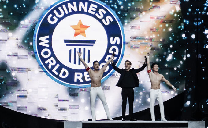 Quốc Cơ - Quốc Nghiệp lập kỷ lục thế giới mới ở Italy