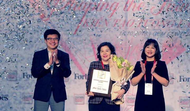 TGĐ Vinamilk được Forbes Việt Nam vinh danh 'Thành tựu trọn đời'