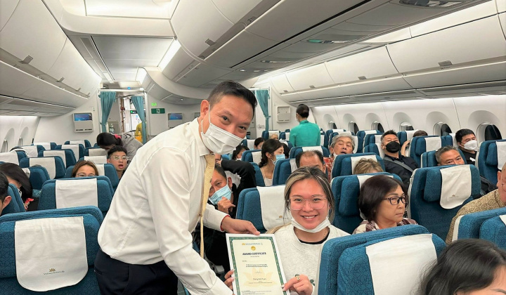 Vietnam Airlines kỷ niệm 01 năm mở đường bay thẳng Việt - Mỹ