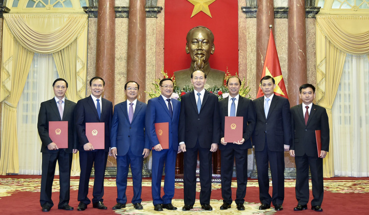 Chủ tịch nước Trần Đại Quang trao quyết định phong hàm Đại sứ