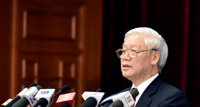 Bố trí bí thư cấp tỉnh, cấp huyện không là người địa phương