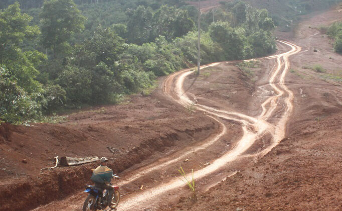 Bài 2: Đề xuất những giải pháp ổn định cuộc sống dân di cư nghèo