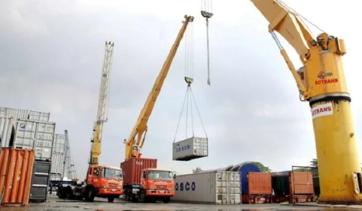 Việt Nam xuất siêu hơn 3 tỷ USD trong 4 tháng đầu năm