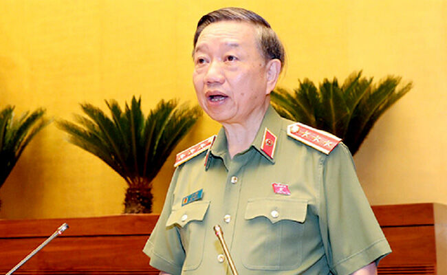 Bộ trưởng Công an: Bỏ sổ hộ khẩu, không bỏ quản lý