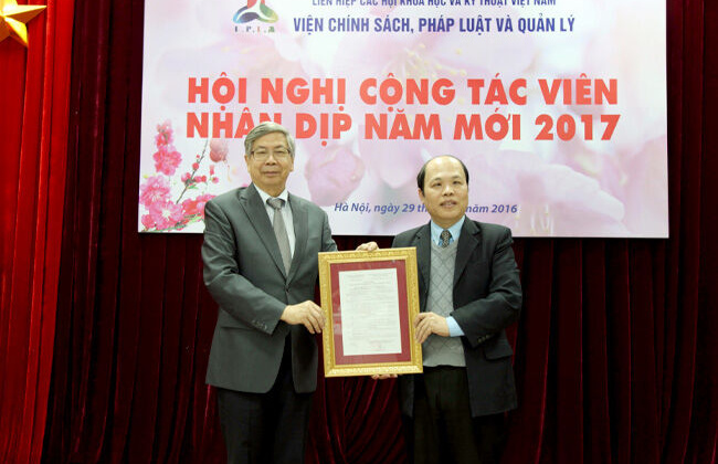 Liên hiệp Hội Việt Nam ra Quyết định về tổ chức nhân sự lãnh đạo Viện Chính sách, Pháp luật và Quản lý nhiệm kỳ 2018-2023.