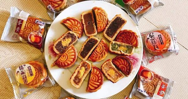 Cảnh báo về bánh trung thu mini siêu rẻ đang bán tràn lan trên thị trường