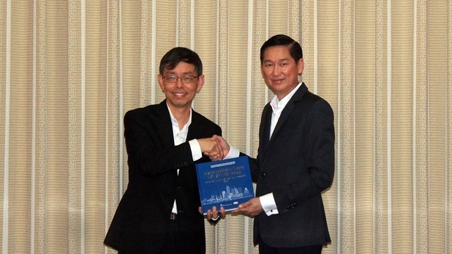 Ho Chi Minh City, Singapore to bolster ties in smart city building