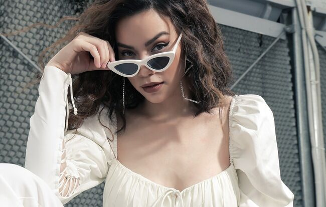 Hà Hồ tung bộ ảnh cá tính đánh dấu sự trở lại