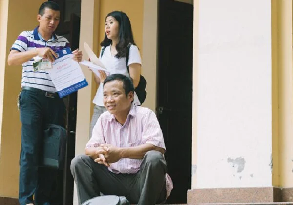 Bố mẹ những người hy sinh tất cả để nuôi ước mơ con trưởng thành