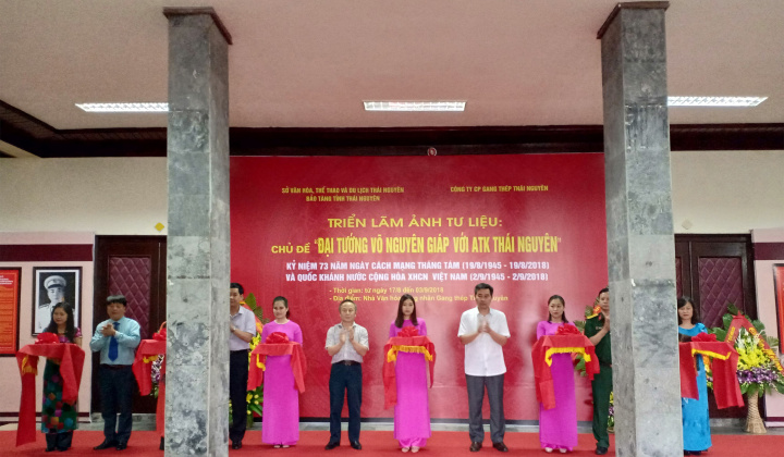 Triển lãm ảnh Đại tướng Võ Nguyên Giáp với ATK Thái Nguyên