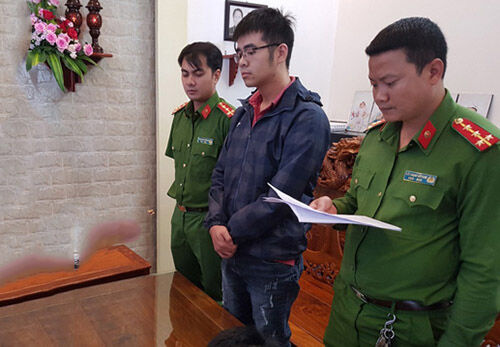 Lâm Đồng: Khởi tố bắt tạm giam hiệu trưởng tự phong