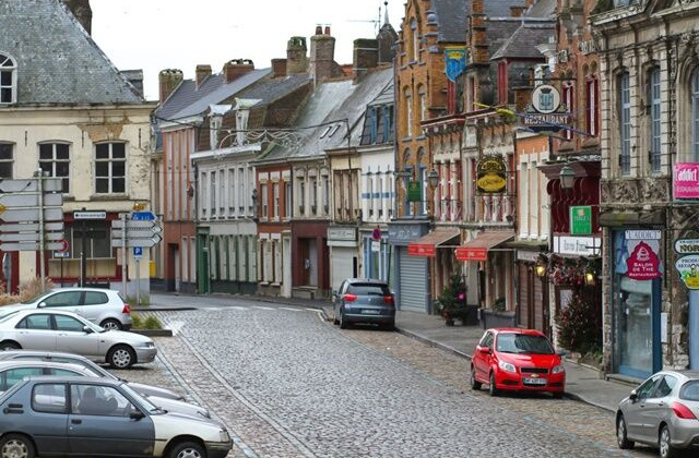 Ghé thăm 7 ngôi làng thơ mộng của nước Pháp