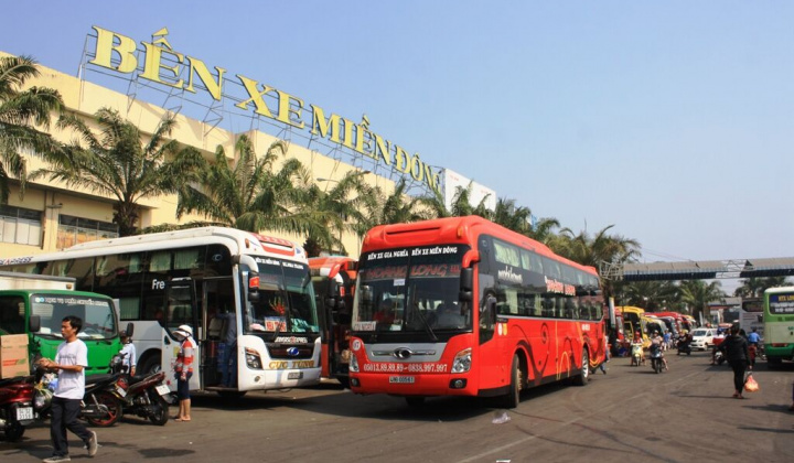 Dịp nghỉ lễ Quốc khánh: Vé xe tăng 40%, vé tàu giảm 20%