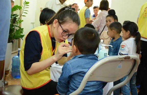 Bác sỹ tình nguyện vùng cao: Giỏi chuyên môn, giàu y đức