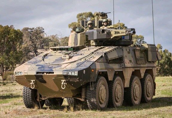 Australia chọn tên lửa chống tăng Israel cho xe bọc thép mới