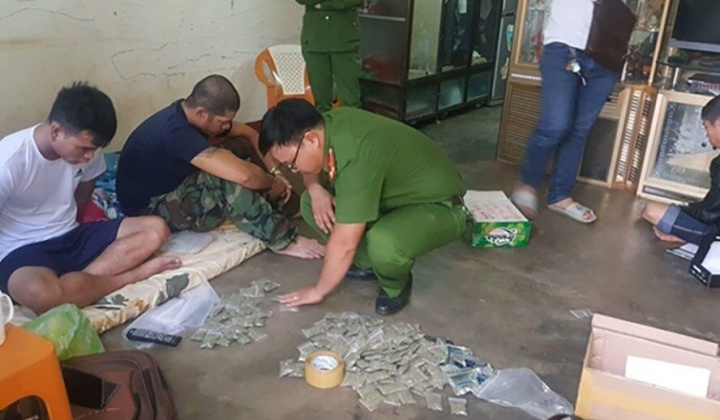 Các ổ nhóm tội phạm liên quan đến ma túy liên tiếp bị sa lưới