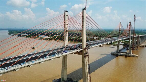 Người dân có thể lưu thông qua cầu Bạch Đằng từ 13h ngày 1/9