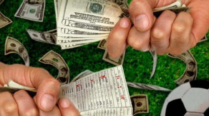 Khởi tố bị can, bắt tạm giam hai đối tượng cầm đầu trong đường dây cá độ bóng đá mùa World Cup 2018