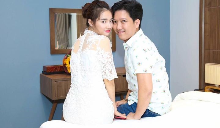 ‘Ngày về chung đôi’ chính thức của cặp đôi Trường Giang- Nhã Phương vô tình được tiết lộ qua lịch diễn của Mr Đàm