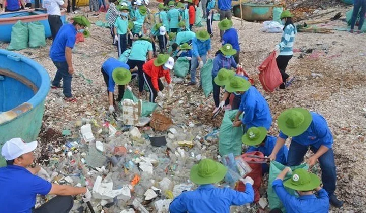 “Clean up the World 2018” campaign launched in BinhThuan