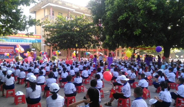Nam Định: Tưng bừng chào đón năm học mới