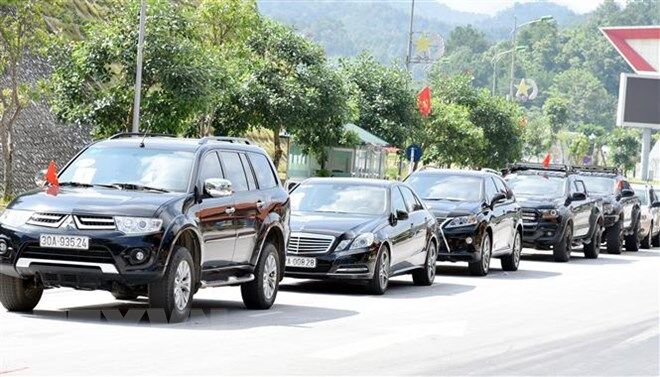 Khai thông tuyến du lịch tự lái xe từ biên giới Việt Nam qua Trung Quốc