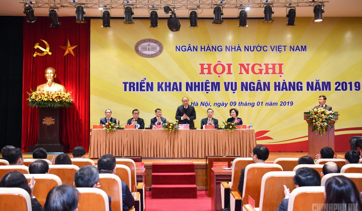 Thủ tướng dự Hội nghị triển khai nhiệm vụ ngân hàng năm 2019