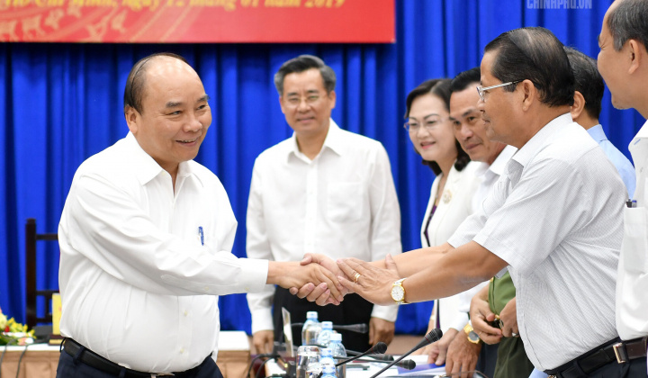 Thủ tướng Chính phủ làm việc với Ban Thường vụ Tỉnh ủy Bạc Liêu