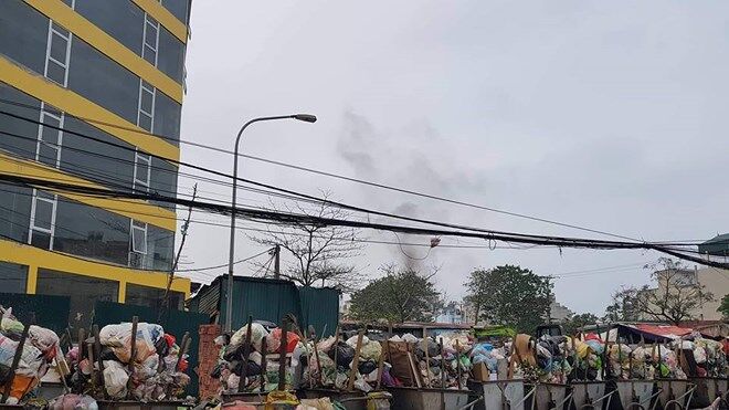 Lượng rác tồn nội đô Hà Nội dự kiến sẽ chuyển hết trong ngày 17/1