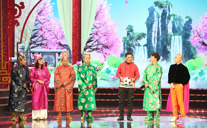 Ngọc Hoàng đòi huỷ buổi chầu để 'đi bão' cùng Quỳnh búp bê