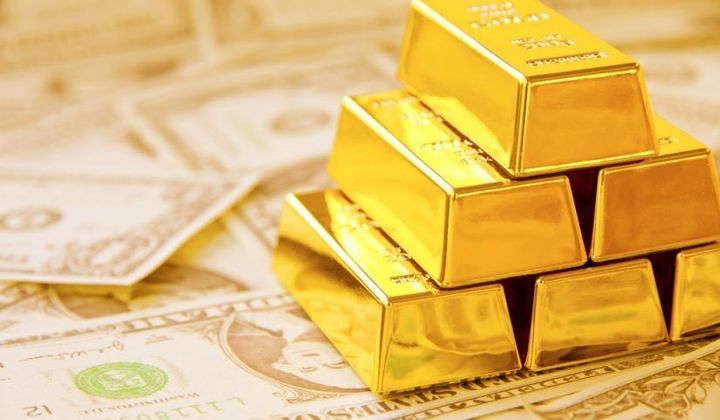 Giá vàng hôm nay 9/1: Áp lực lớn, rập rình rủi ro
