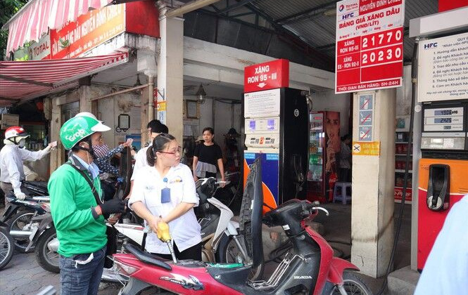 Doanh nghiệp xăng dầu tuyên bố sẵn sàng bước vào cạnh tranh trong lĩnh vực bán lẻ