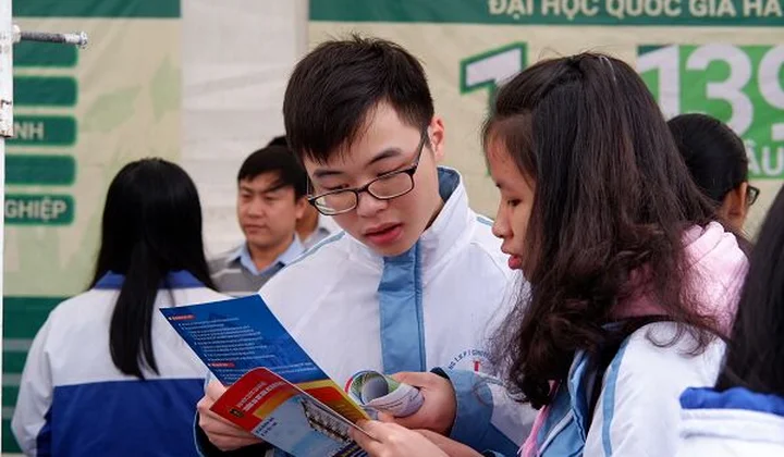 Mở Trường THPT chuyên Khoa học Xã hội và Nhân văn