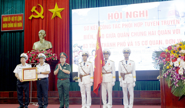 Quân chủng Hải quân sơ kết công tác phối hợp tuyên truyền biển, đảo