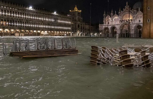 Italy đưa biến đổi khí hậu vào chương trình học bắt buộc