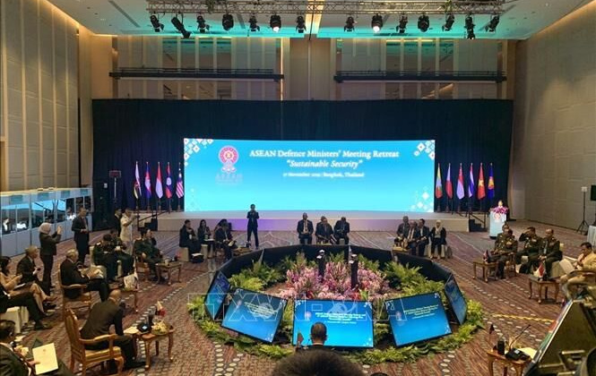 Bộ trưởng Quốc phòng Việt Nam kêu gọi ASEAN tiếp tục thúc đẩy gắn kết nội khối